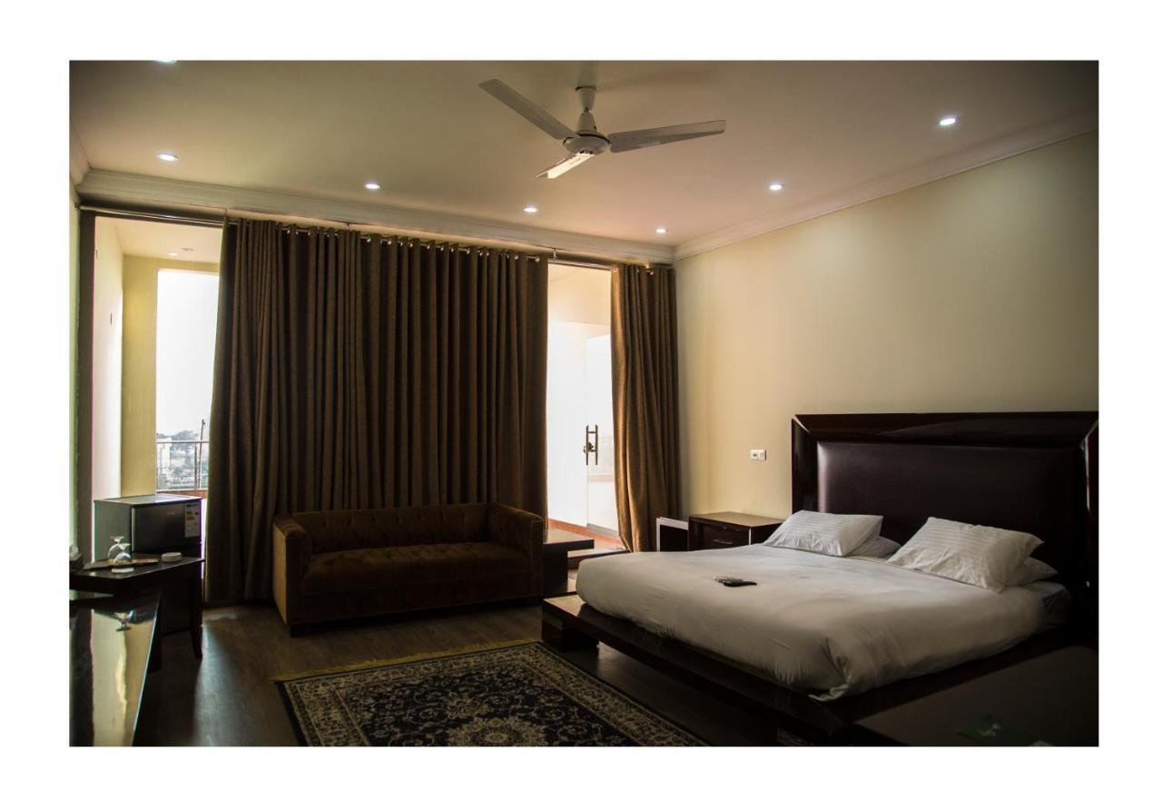 Hotel Akbars Kinara ซิอัลคอท ภายนอก รูปภาพ