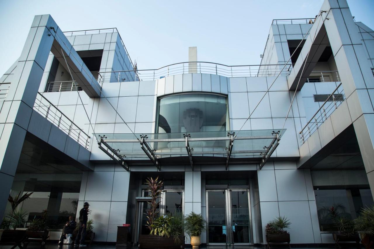 Hotel Akbars Kinara ซิอัลคอท ภายนอก รูปภาพ