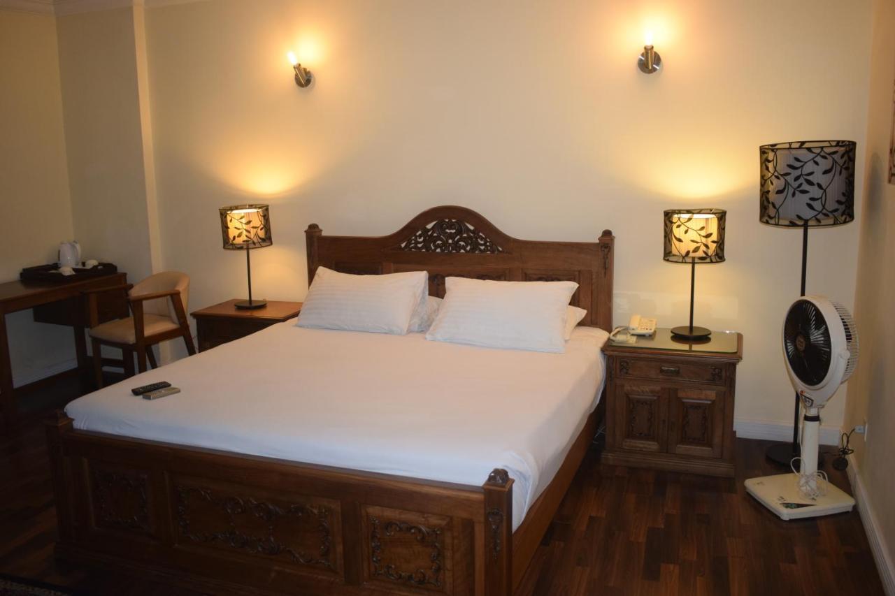 Hotel Akbars Kinara ซิอัลคอท ภายนอก รูปภาพ